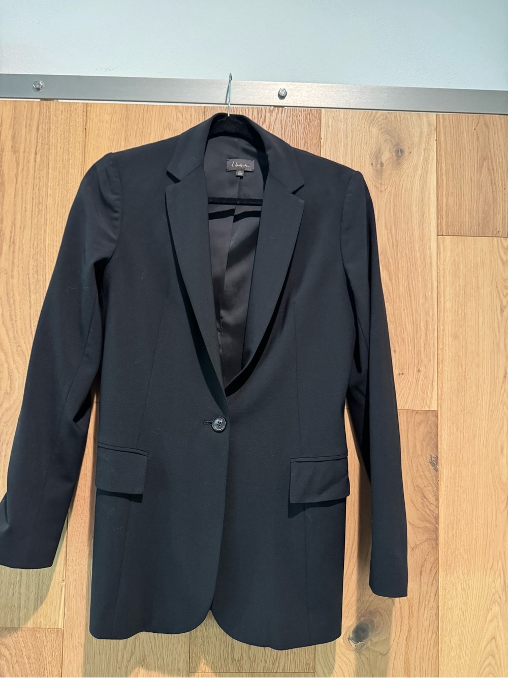 Babaton Black Single-Button Tailored Blazer